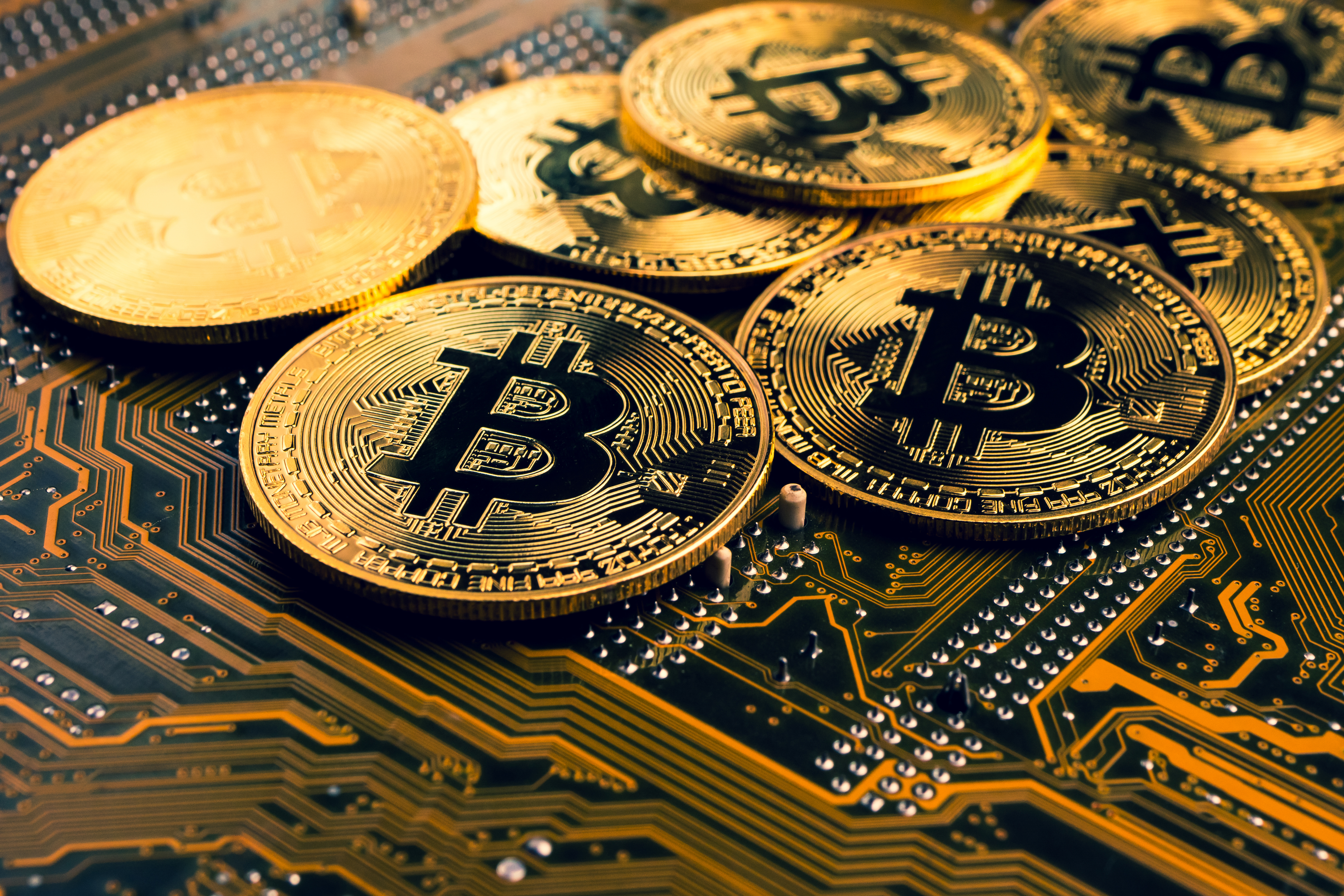 Experts Predict Bitcoin Will Hit $100, 000  But When Exactly?