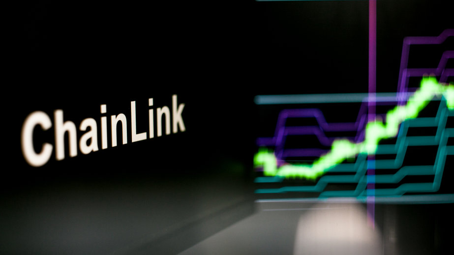  upward chainlink link crypto market-wide correction establishes 