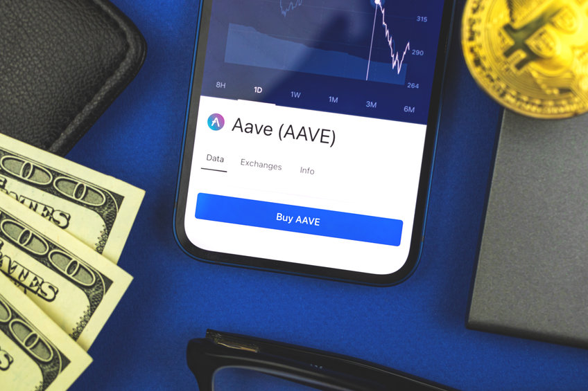  aave days coin pushes whale accumulation journal 