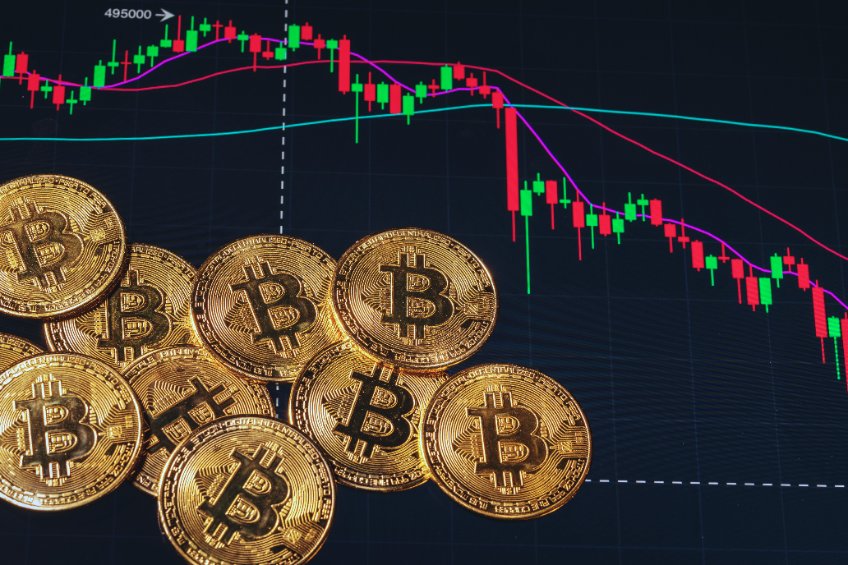 Bitcoin falls below $21K amid reports SEC is probing Coinbase