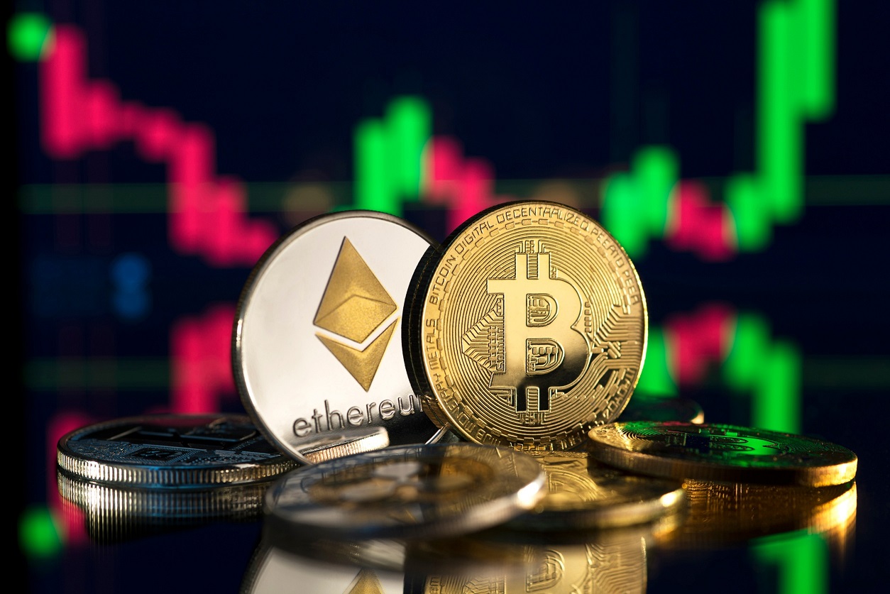 Why is Bitcoin is outperforming Ethereum? Market changing in 2023 thumbnail