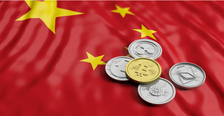 De Chinese vlag met een aantal crypto’s erop