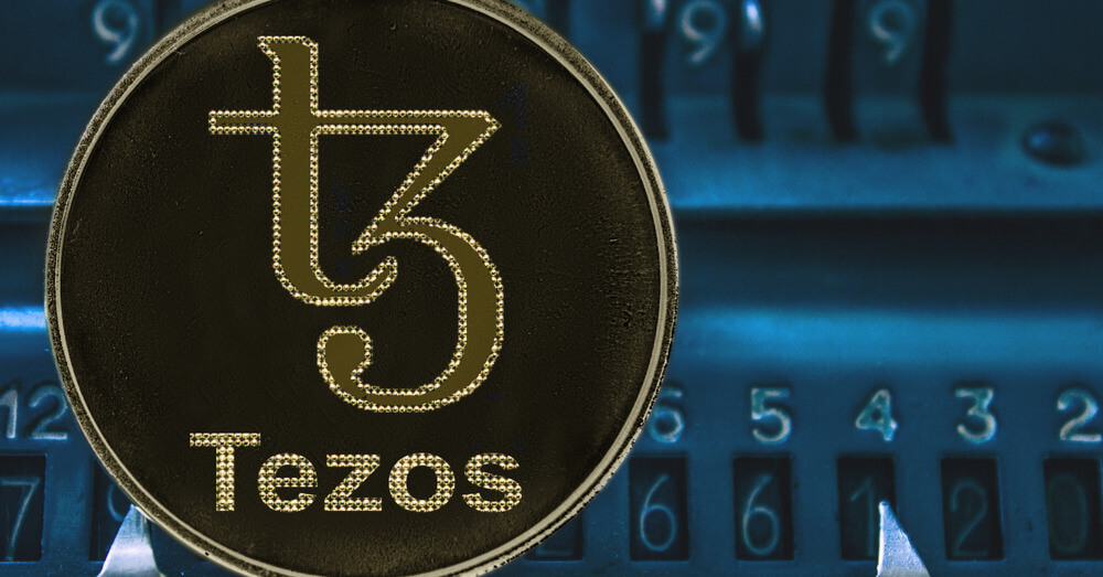 Foto van een Tezos coin