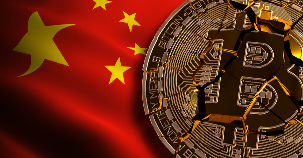 Een afbeelding van een Bitcoin op de Chinese vlag