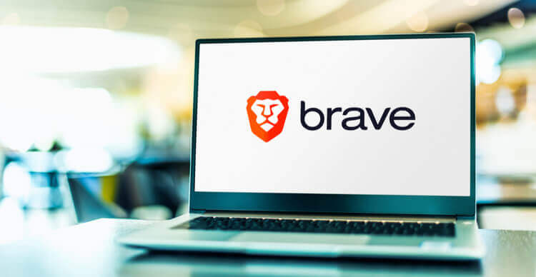 Foto van het Brave logo op een laptopscherm