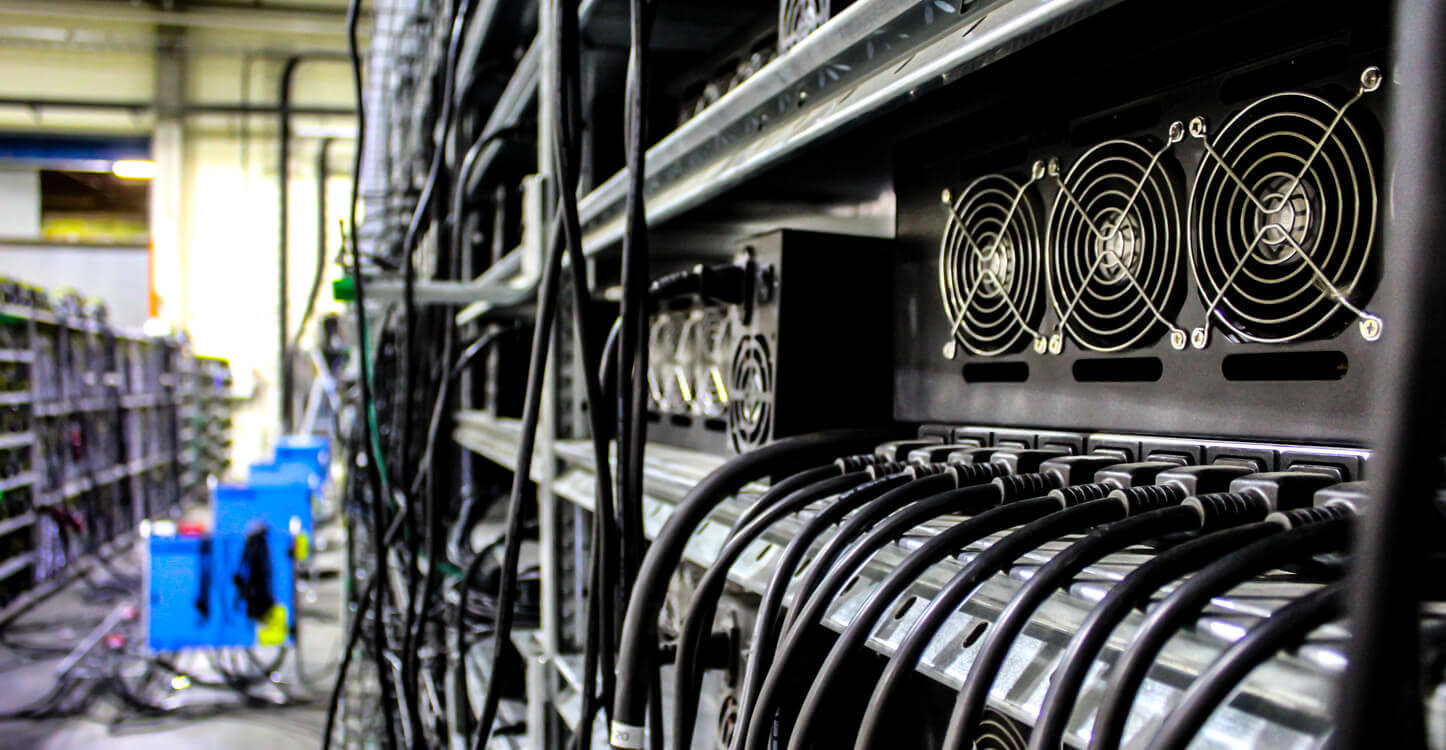 Foto van crypto mining apparatuur