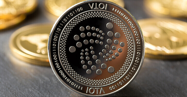 Version physique de IOTA devant d'autres coins