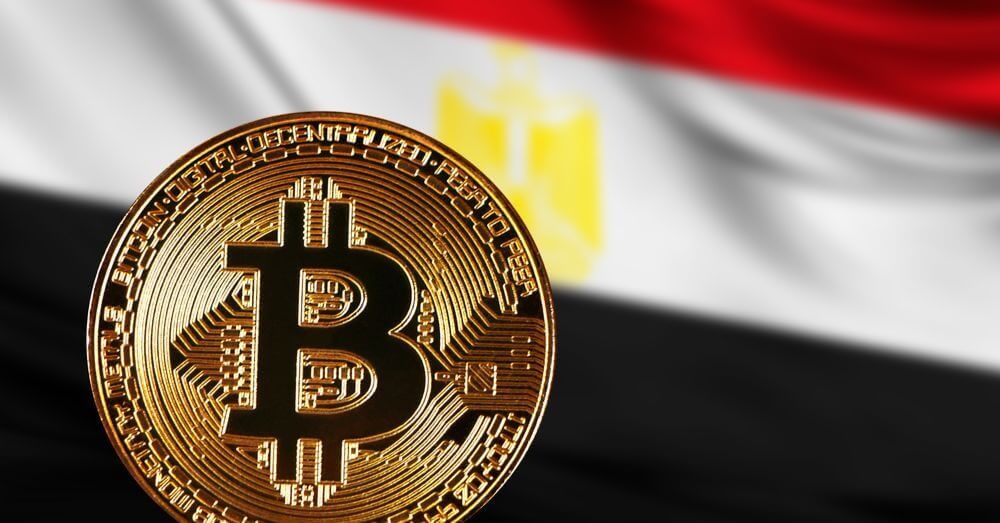 Une image de Bitcoin avec le drapeau de l'Égypte en arrière-plan