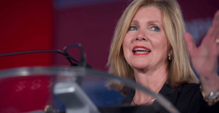 Une image de Marsha Blackburn, l'un des sénateurs ayant fait pression pour l'exclusion.