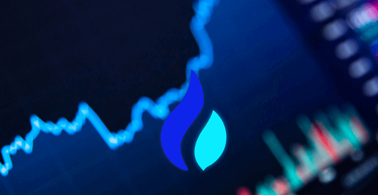 Le logo de Huobi sur un graphique bleu lumineux de marché