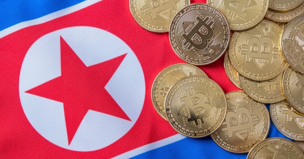 Bild der nordkoreanischen Flagge mit Bitcoins darauf