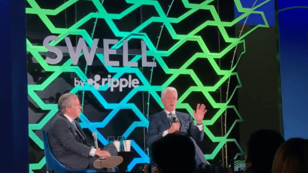 Bill Clinton participa en conferencia ripple