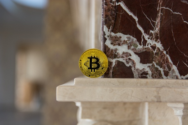 Bitzlato freezes Bitcoin withdrawals as Memeinator’s MMTR presale raises $2.57M